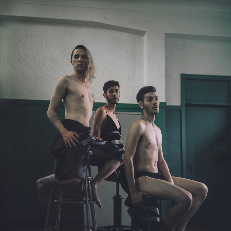 Queer boys sitting - soeursoeur - Wicked mmm shoot 2016 